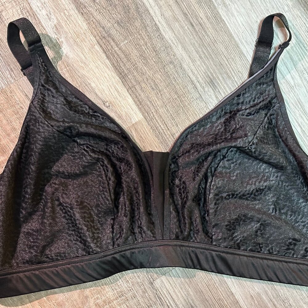 Snag bra, size 6 full - black patterned